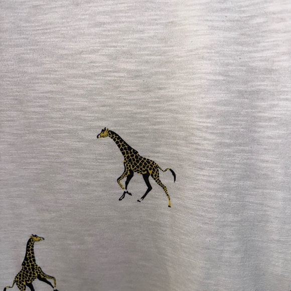 Jane + Delancey Women's Giraffe Print White Short Sleeve Tee Size Size M  Casual - Picture 2 of 8